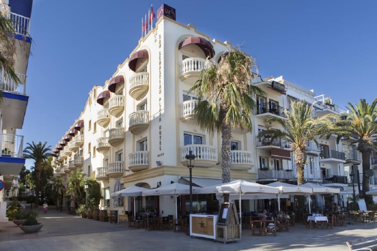 Bilder från hotellet URH Hotel Sitges Playa (ex San Sebastian Playa) - nummer 1 av 90