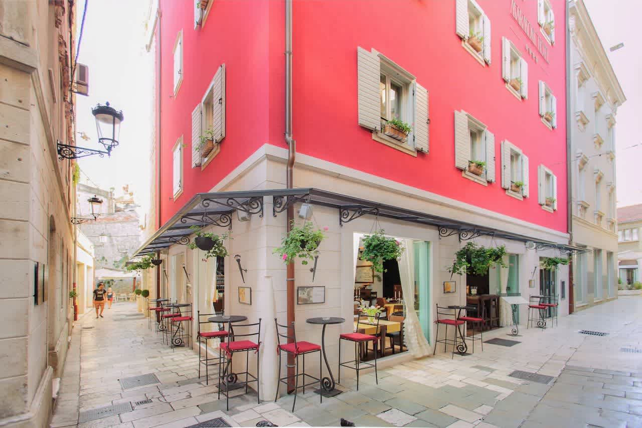 Bilder från hotellet Marmont Heritage Hotel - nummer 1 av 42