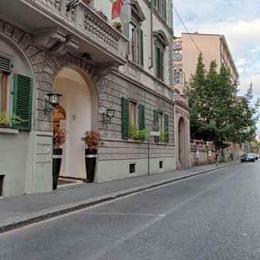 De La Pace, Sure Hotel Collection by Best Western