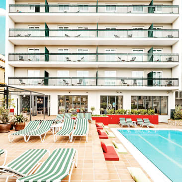 Aqua Hotel Bertran Park