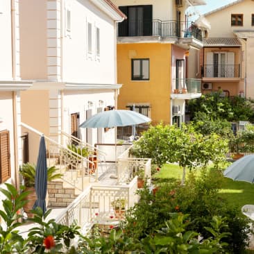 Sifakis House