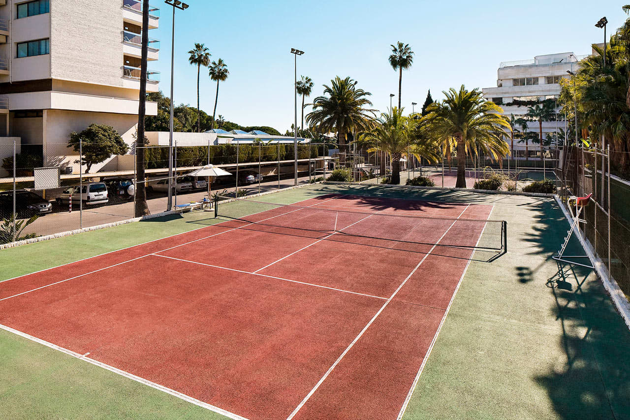 Hotellets tennisbana
