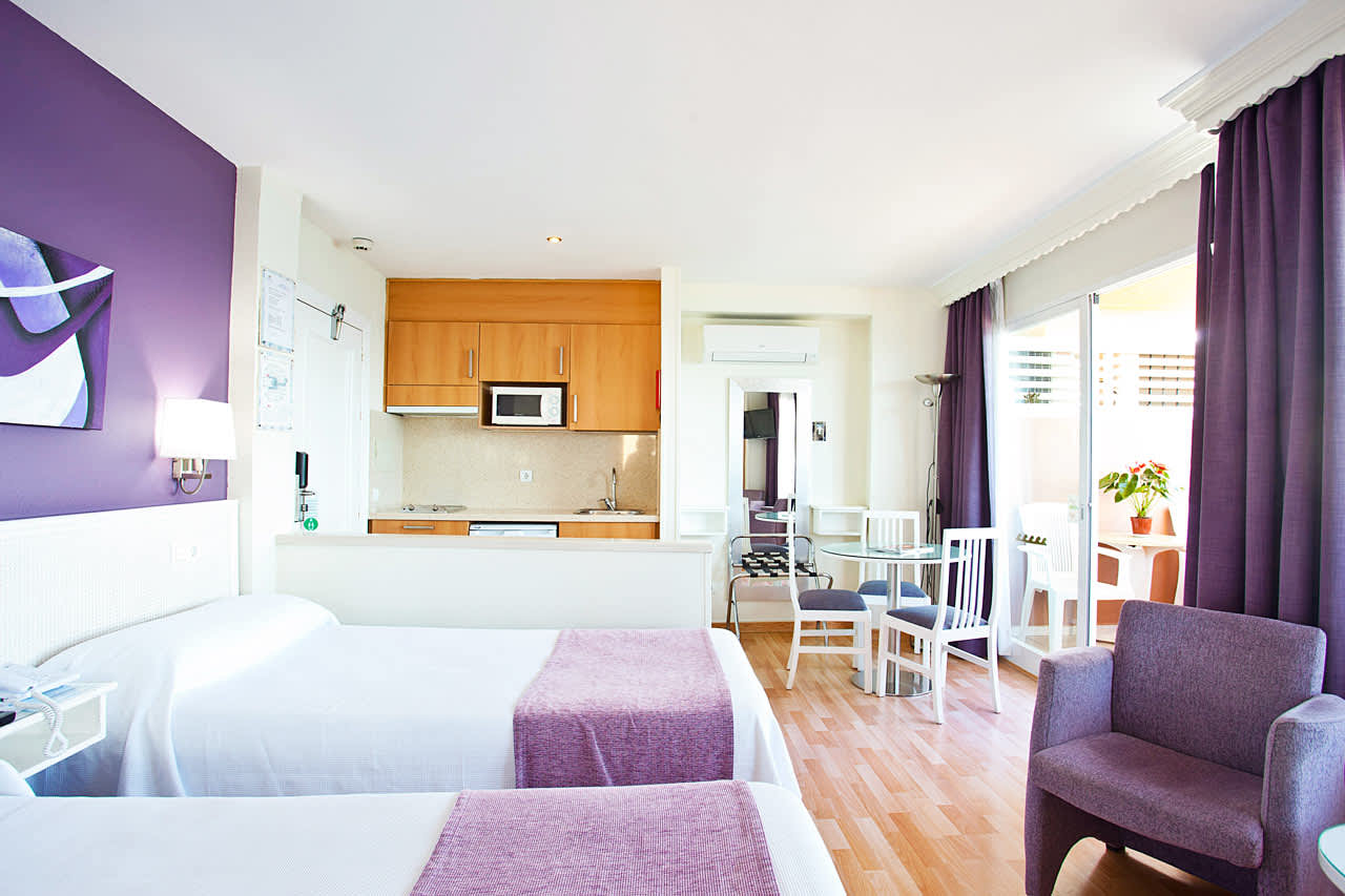 Exempel på lägenhet med kombinerat sov- och vardagsrum