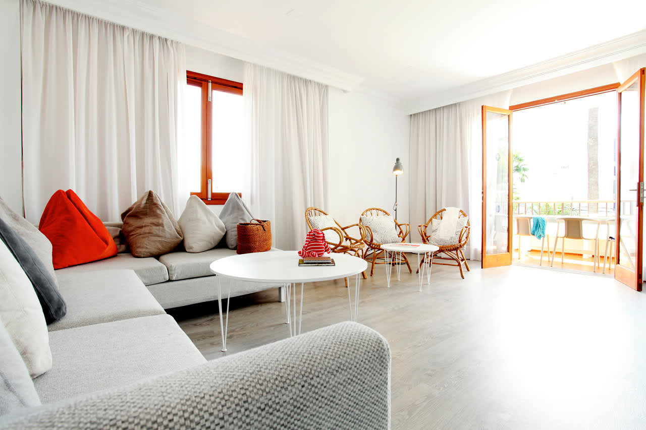 I Villa Isabel bor du i ljusa, luftiga och modernt inredda lägenheter.