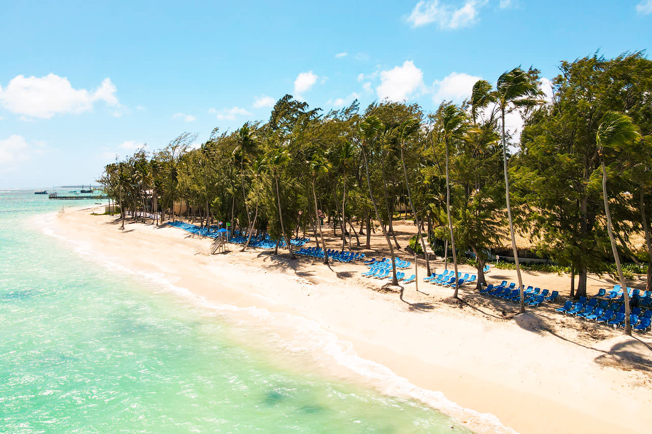 Hotellet ligger precis vid den fina stranden Playa del Cortecito
