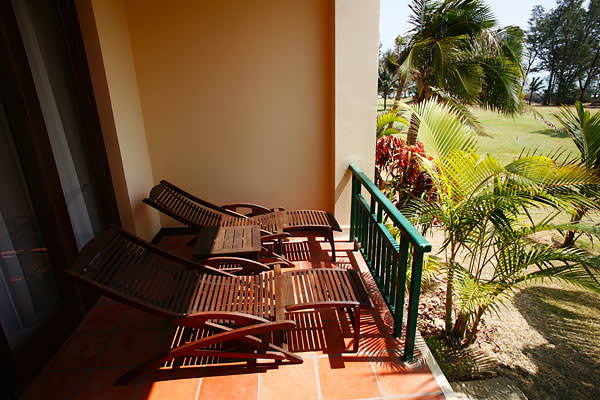 Dubbelrum superior med balkong eller terrass mot trädgård