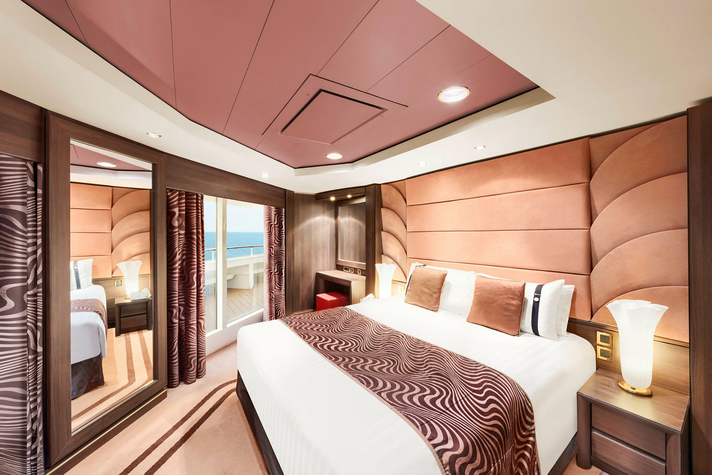 Deluxe Svit Yacht Club