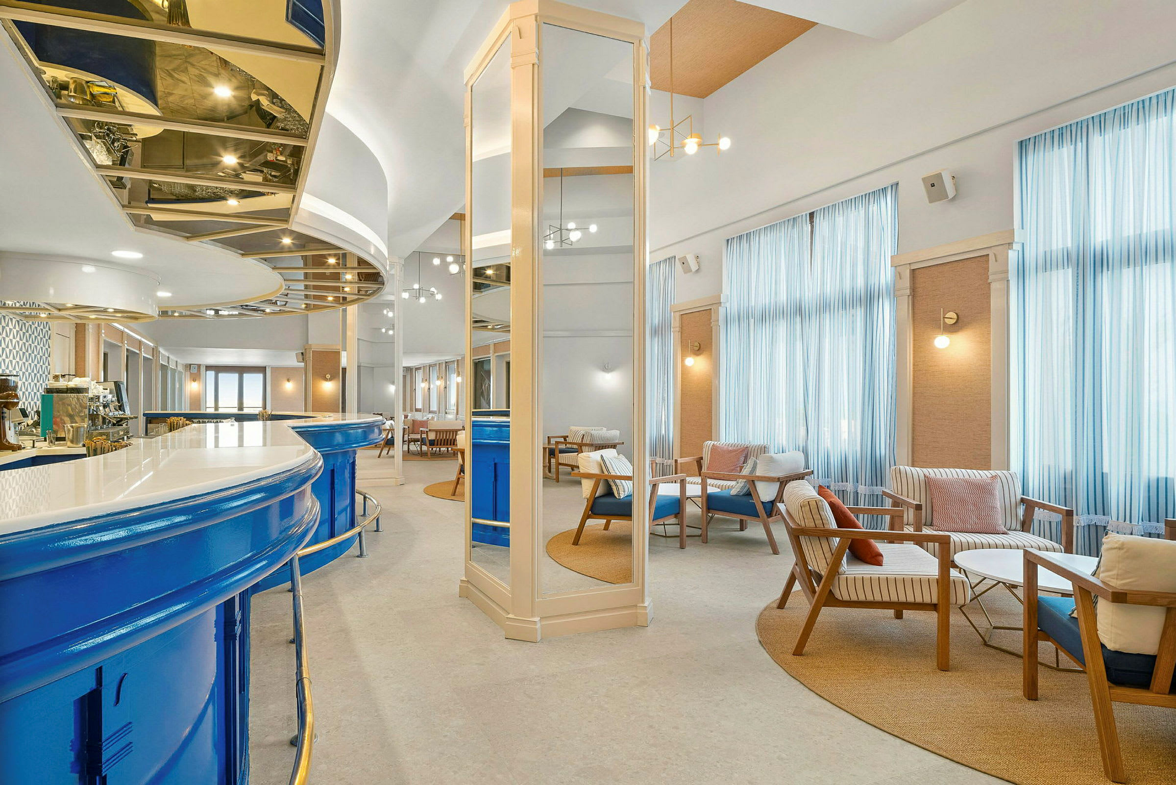 Bar Main