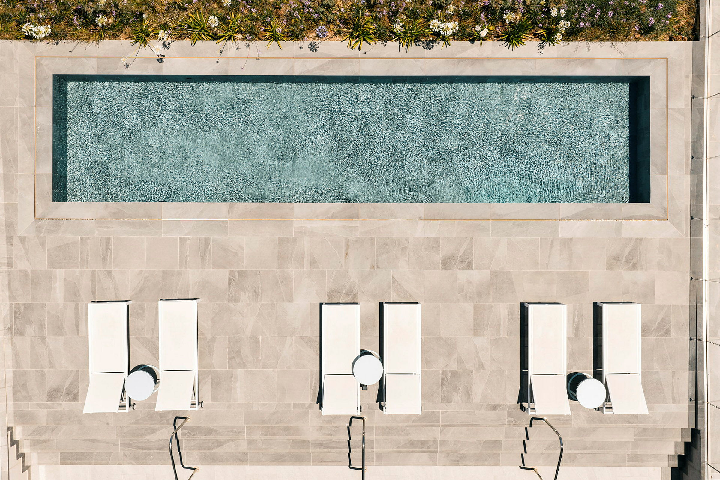 Dubbelrum superior med access till privat, delad pool