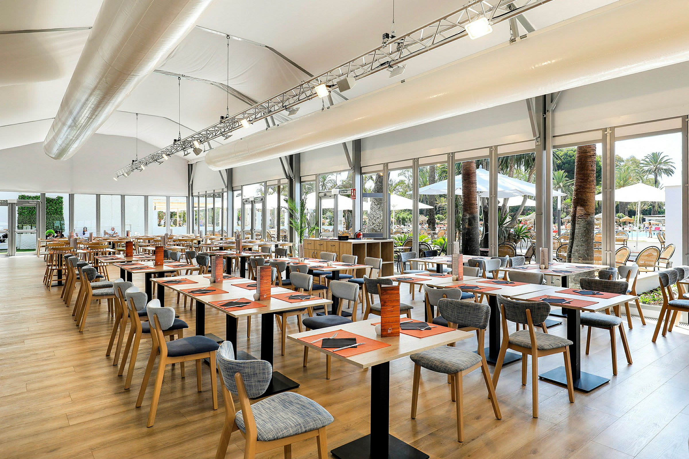 Hotellets ena bufférestaurang