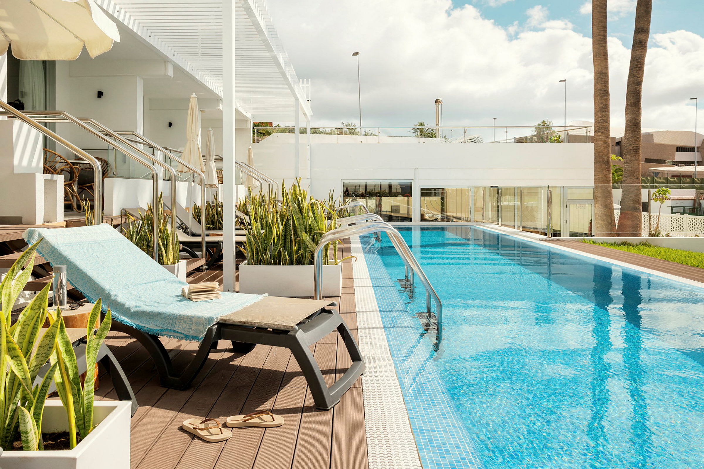Prime Pool Suite 1 rum med tillgång till privat, delad pool