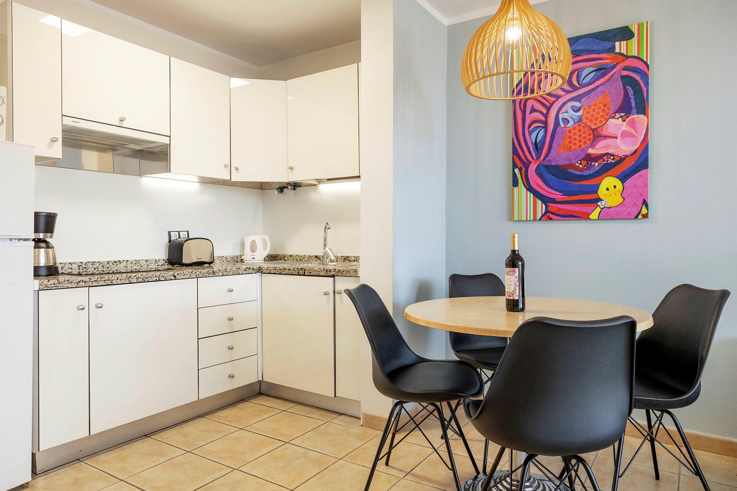 Tvårumslägenhet i två etage med balkong