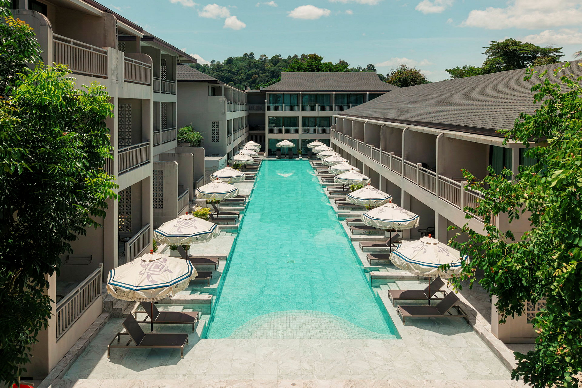 Dubbelrum med poolaccess till gemensam pool