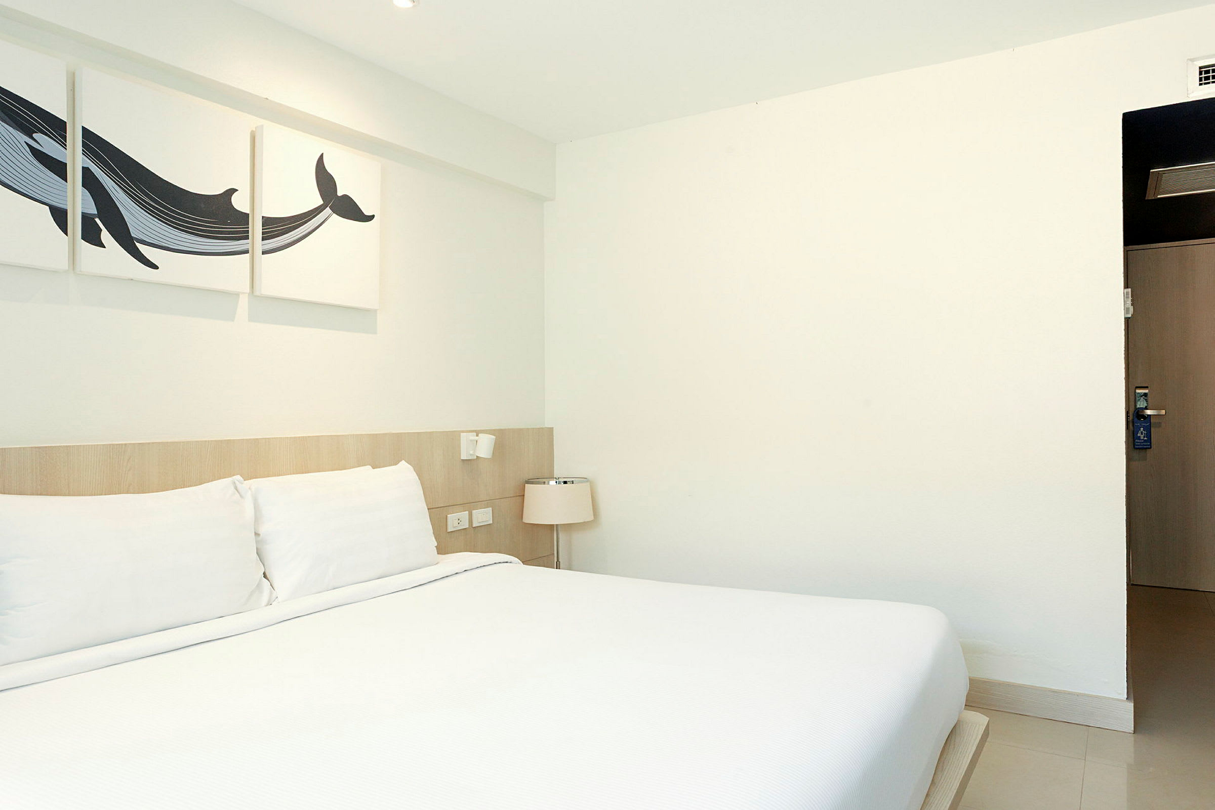 Dubbelrum med poolaccess till gemensam pool