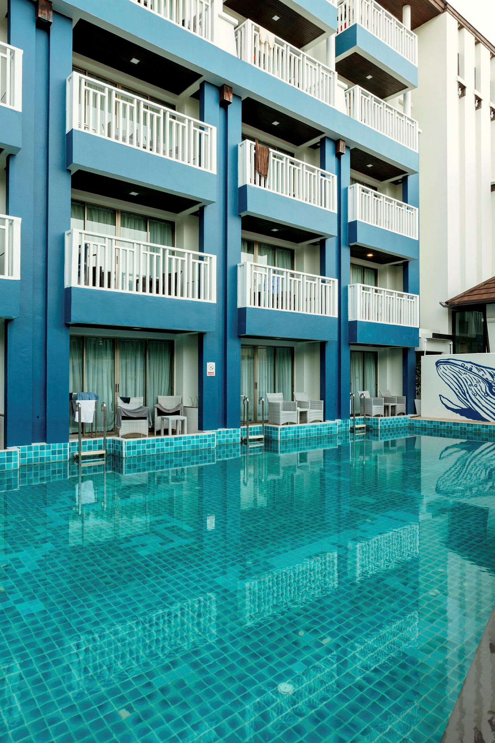 Dubbelrum med poolaccess till gemensam pool