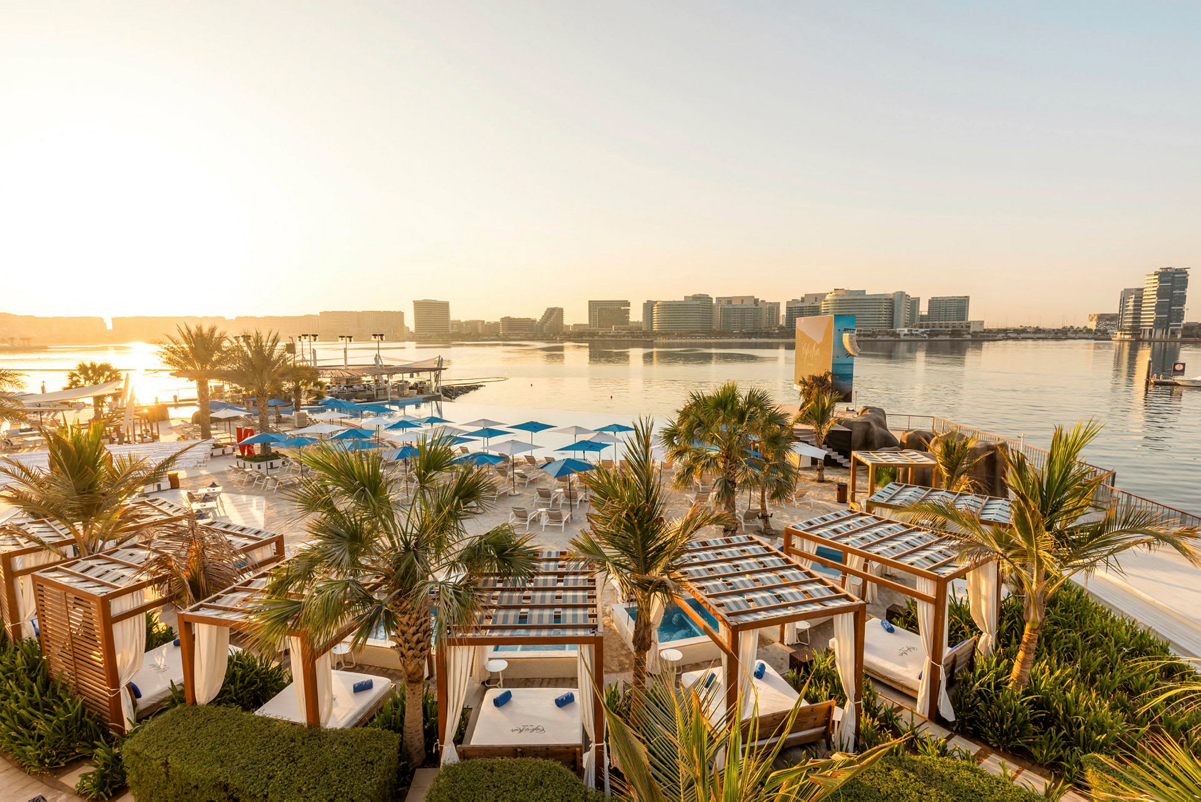Beach club, Café Del Mar