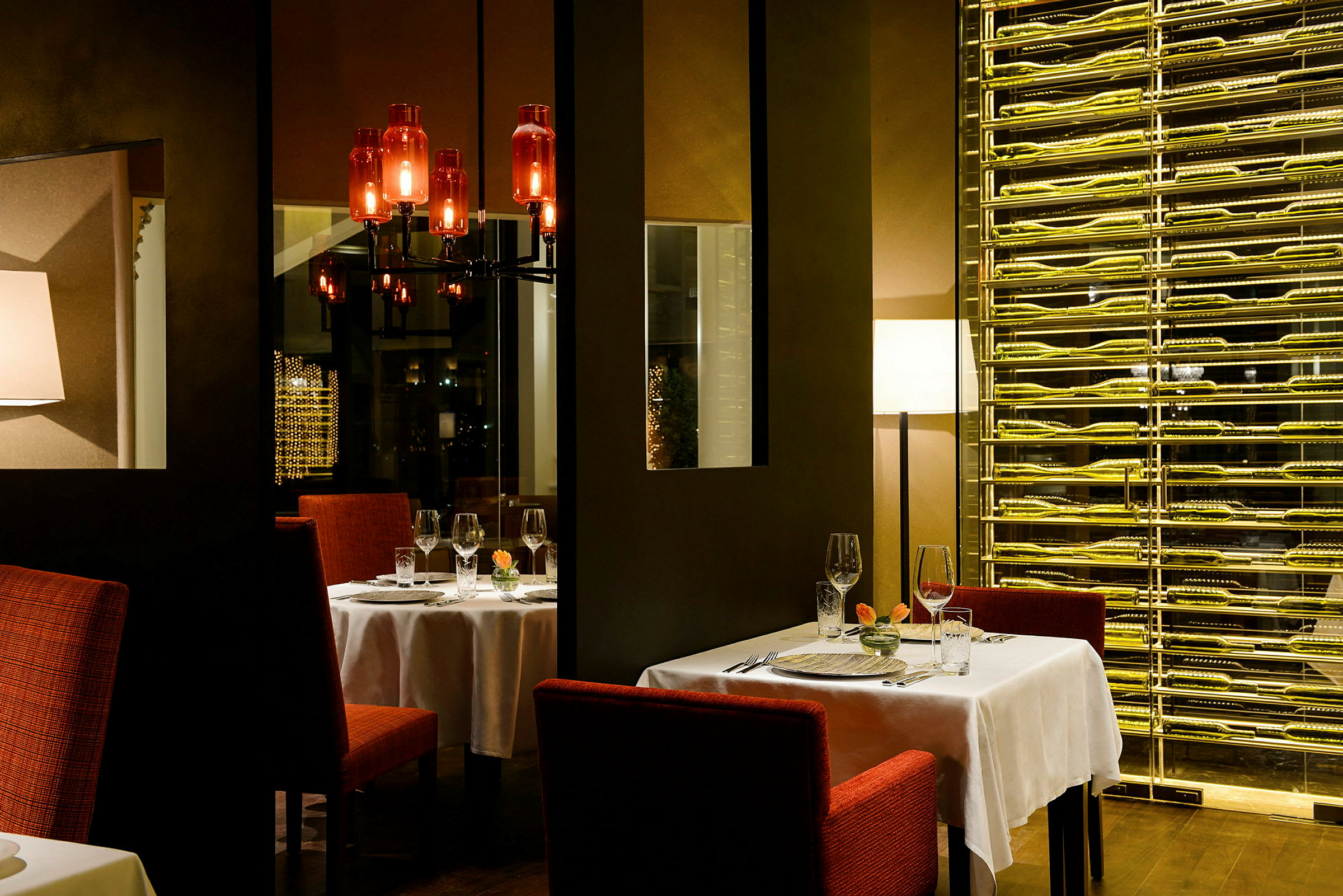 À la carte-restaurang med rätter från grillen