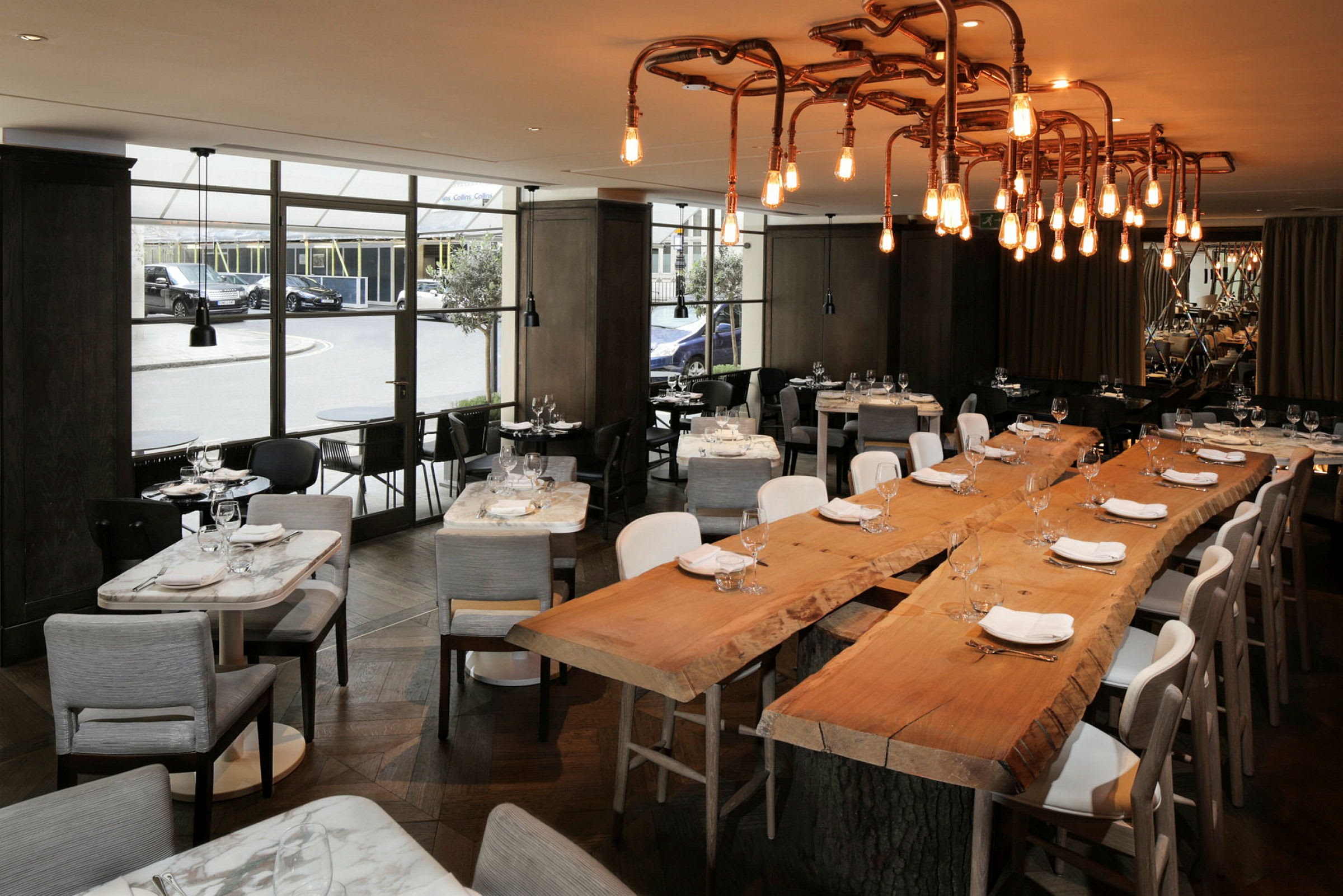 À la carte-restaurang