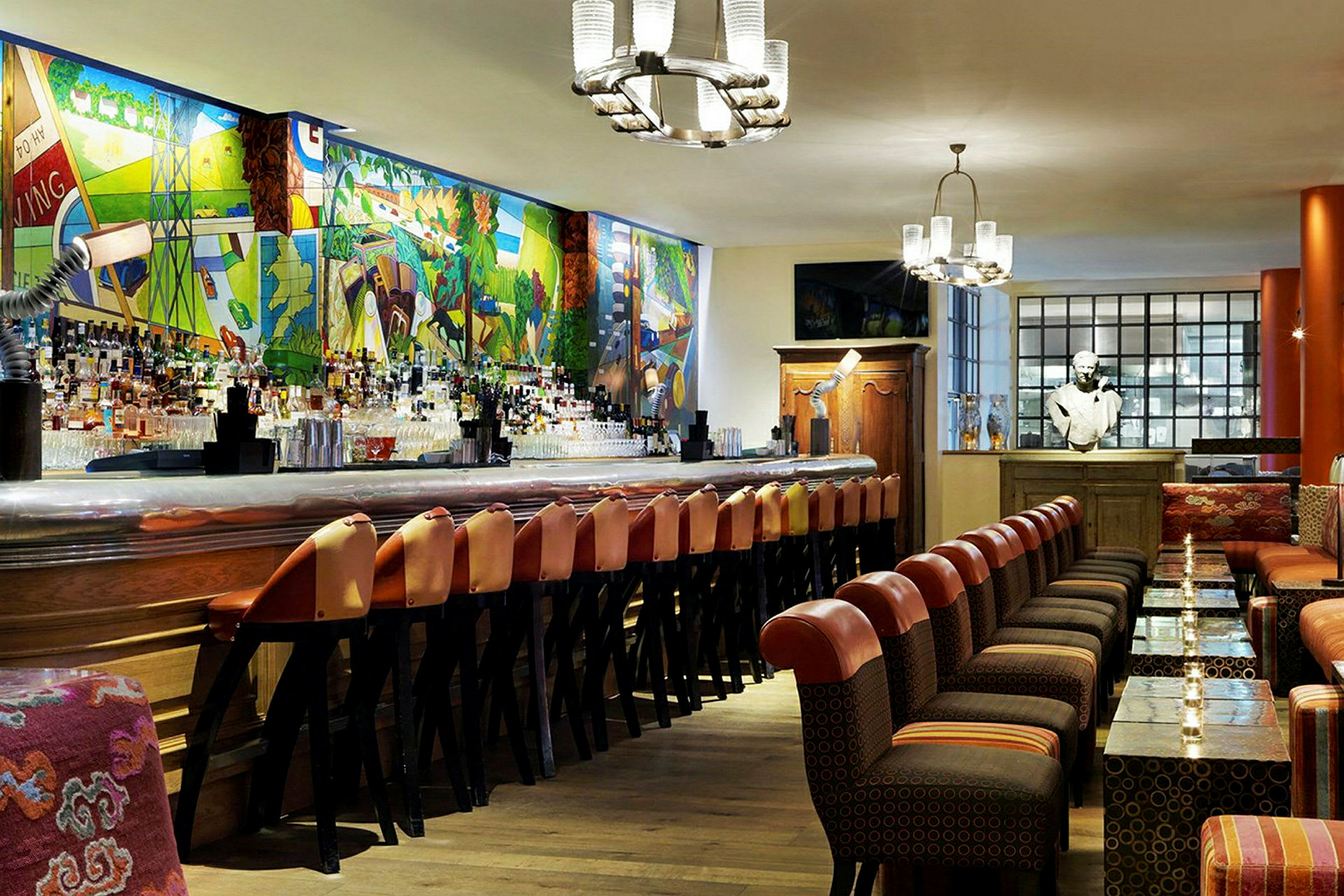 Hotellets ombonade bar