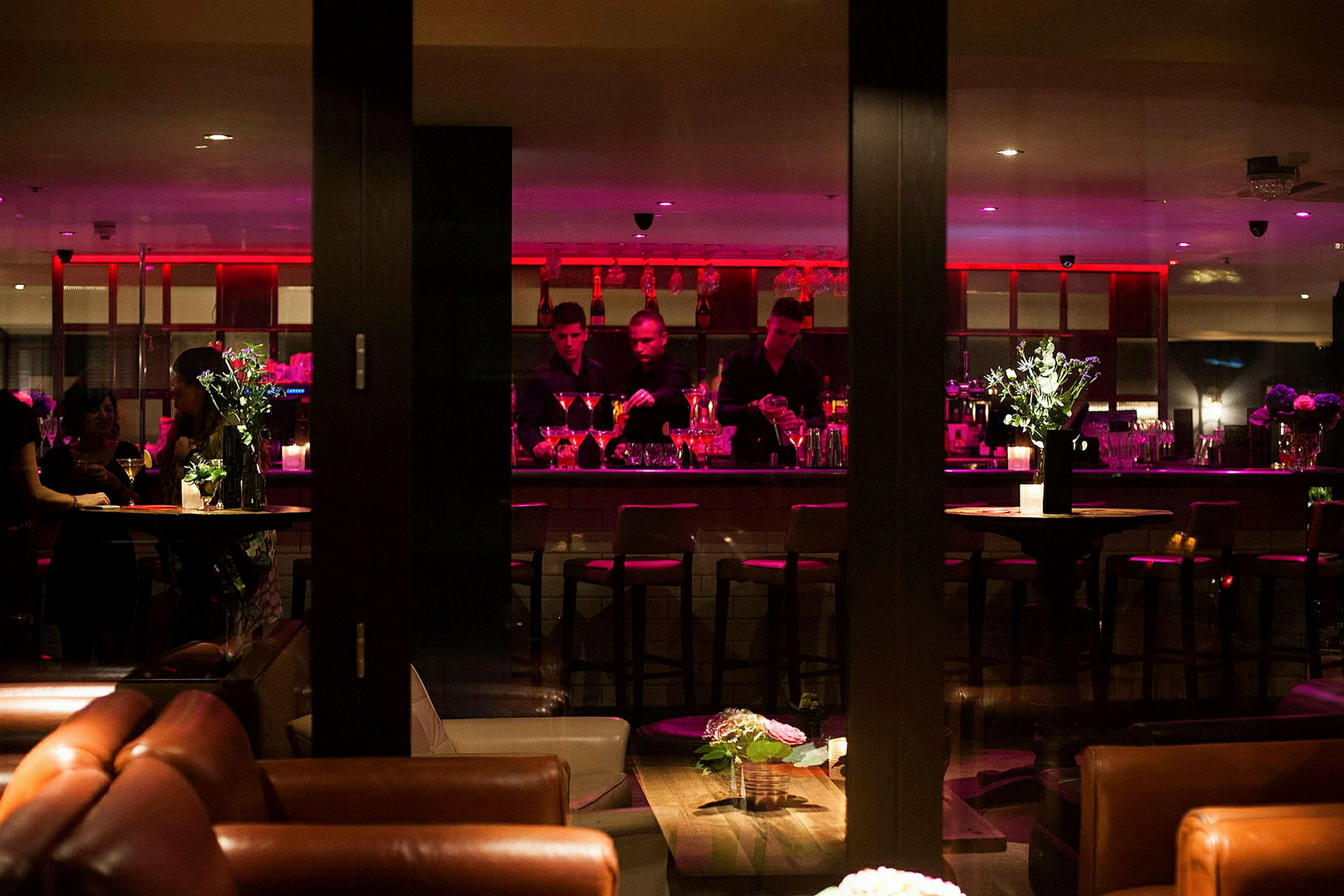 Kombinerad lounge och à la carte-restaurang