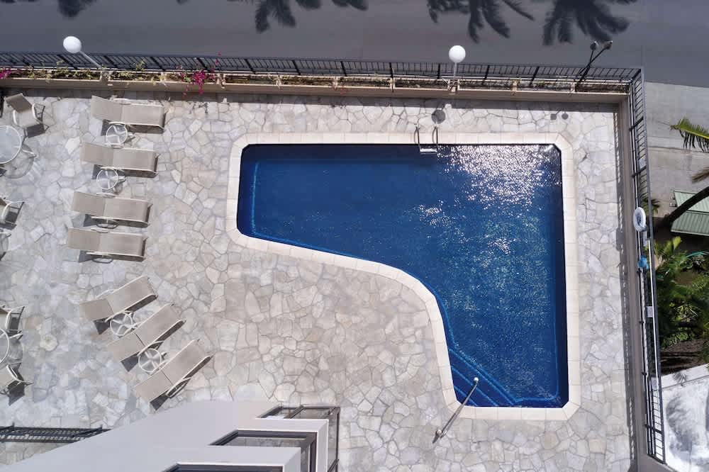 Utomhuspool