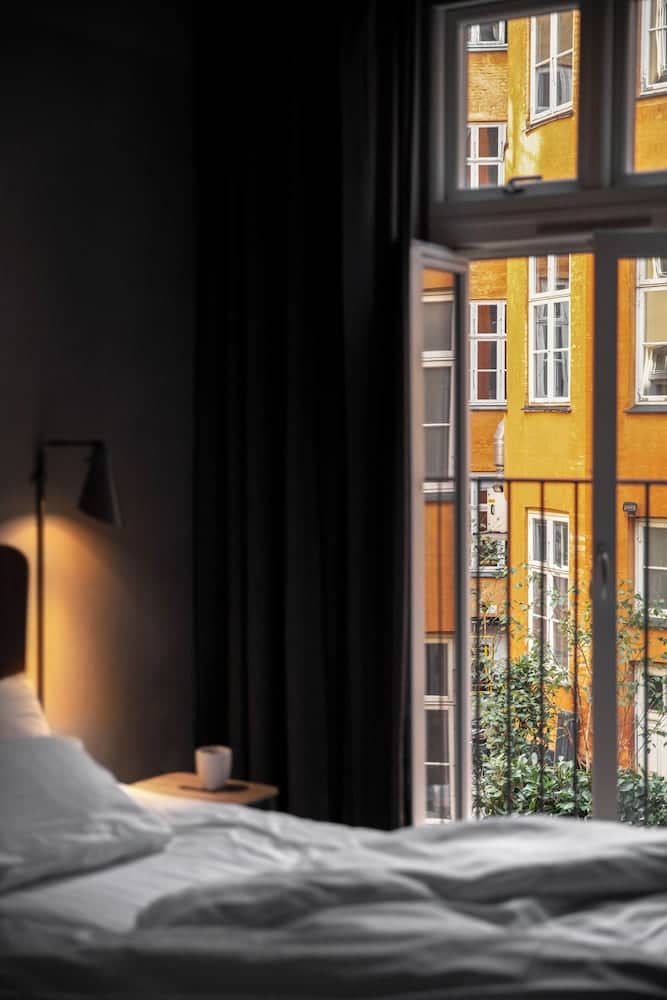 Utsikt mot innergård
