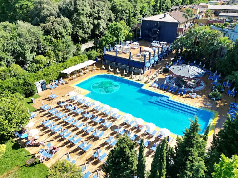 Utomhuspool