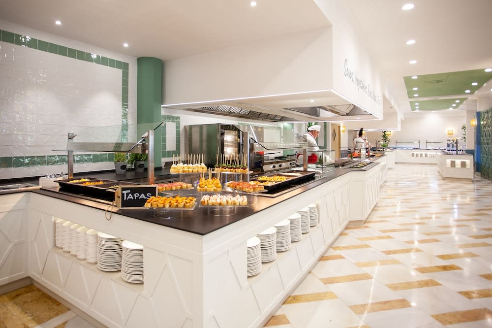 Mat- och restauranghall