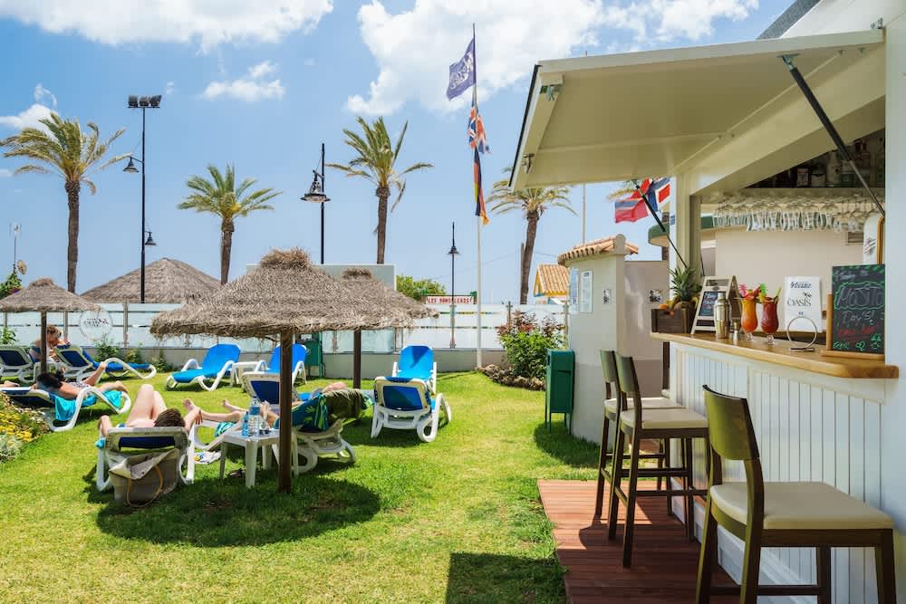 Bar vid poolen