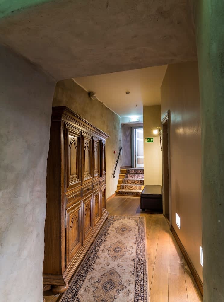 Hall