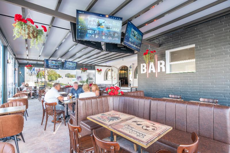 Bar