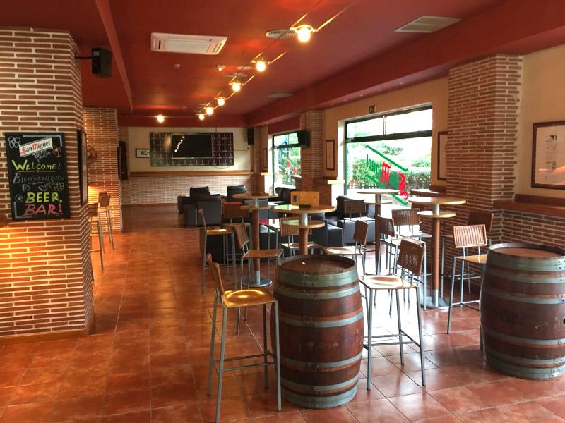 Bar