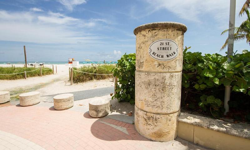Strand