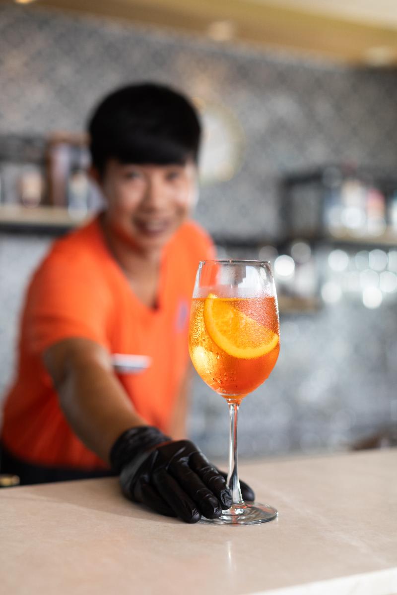 Bar