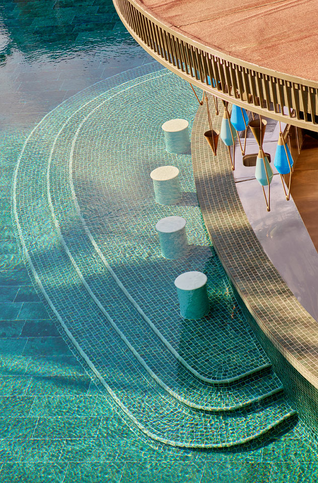Poolbar