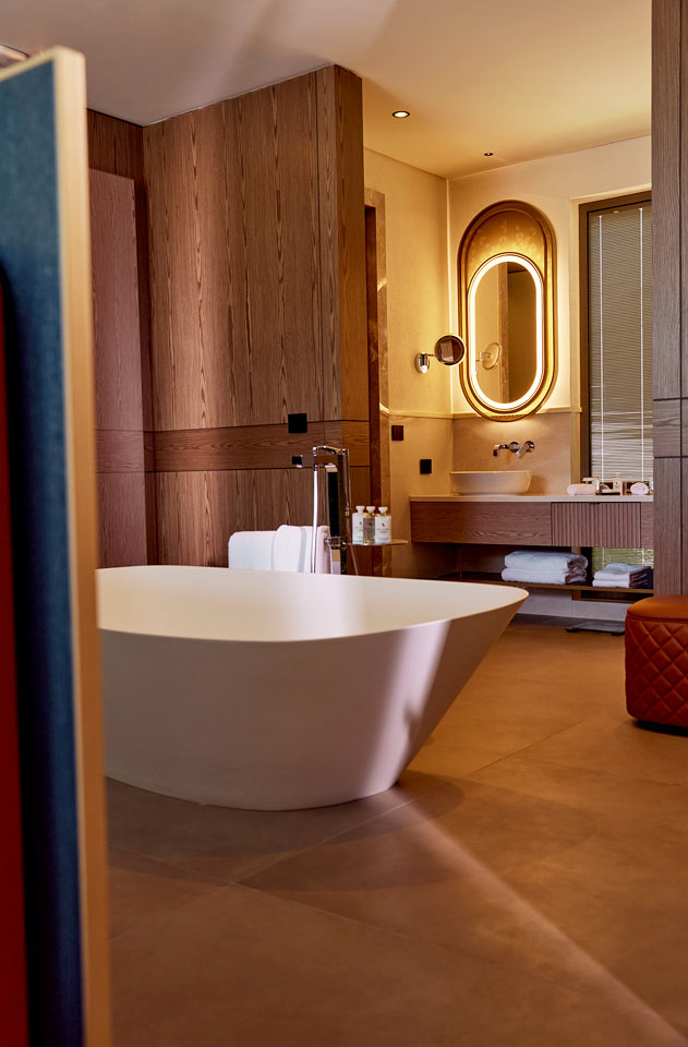 Tvårumslägenhet i villa med privat pool
