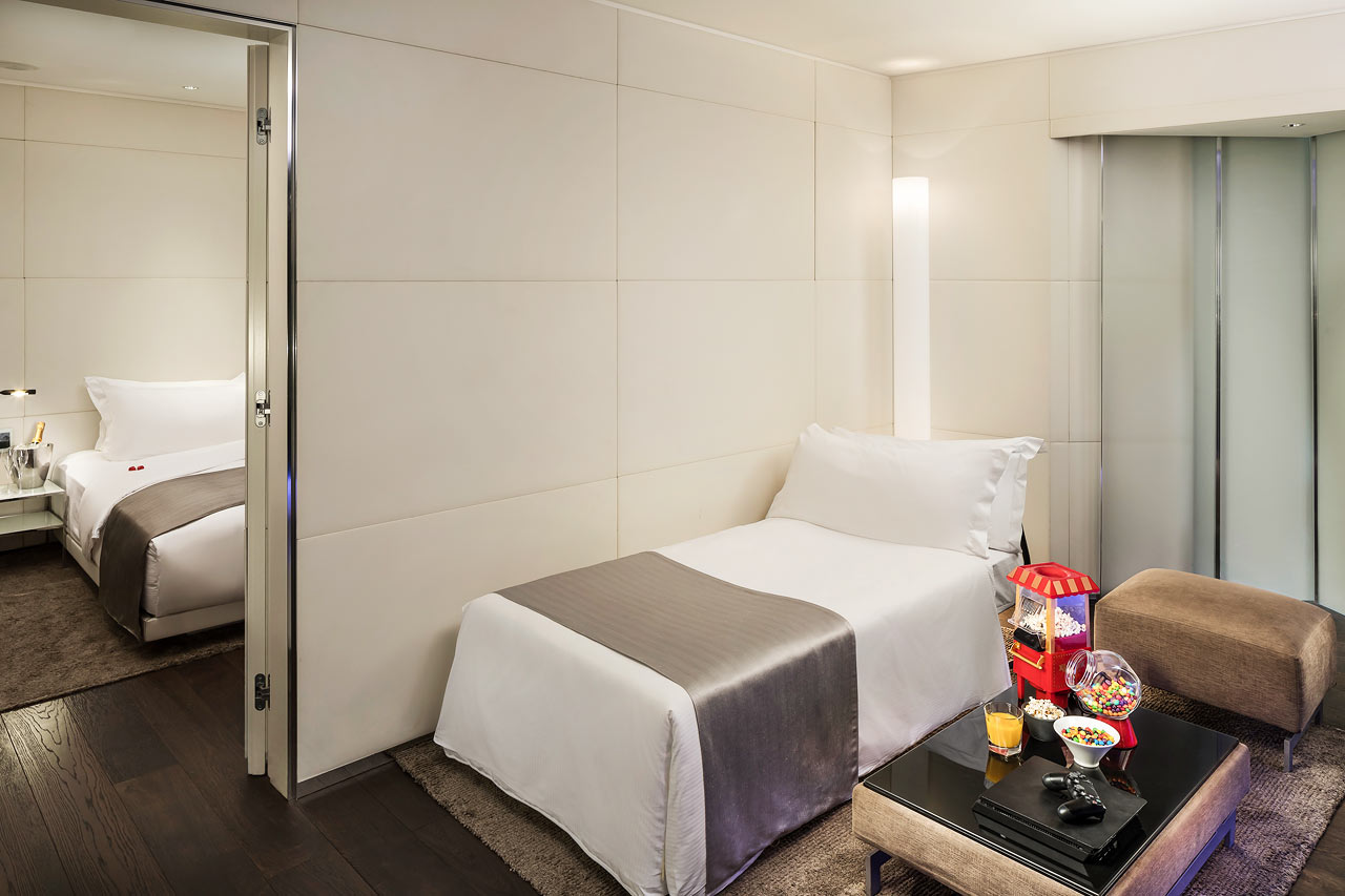 Svit (Chic Suite)
