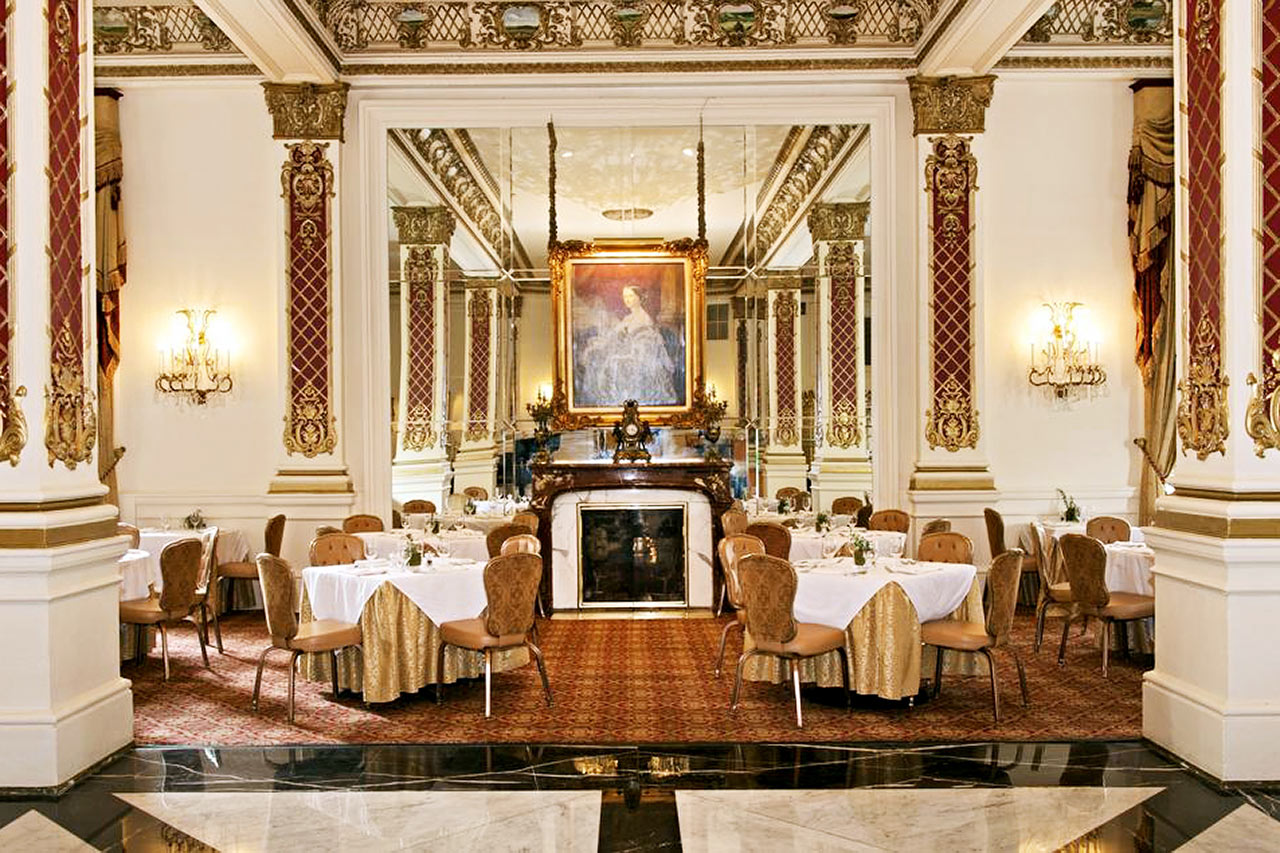 Hotellets restaurang Crystal Room