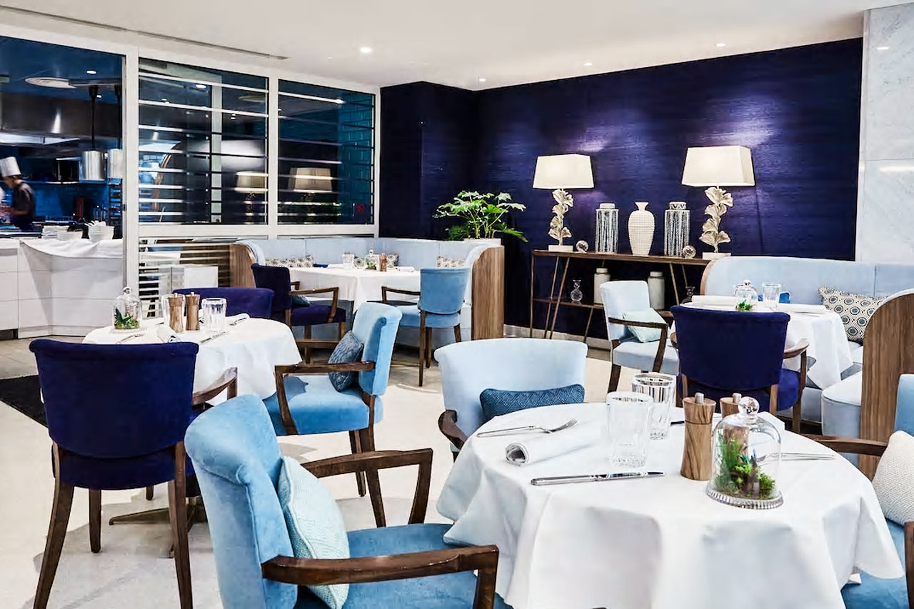 À la carte-restaurang