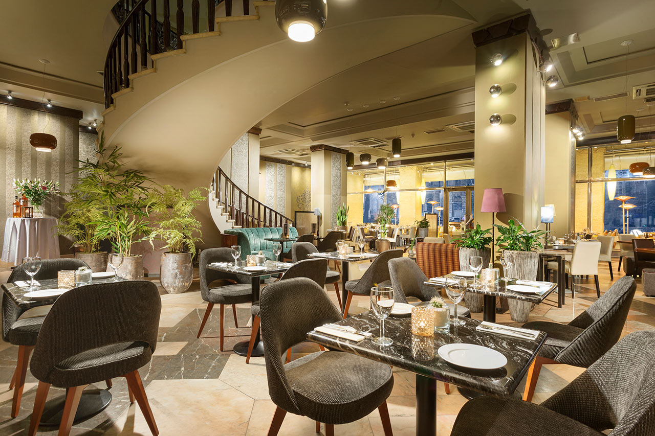 À la carte-restaurang