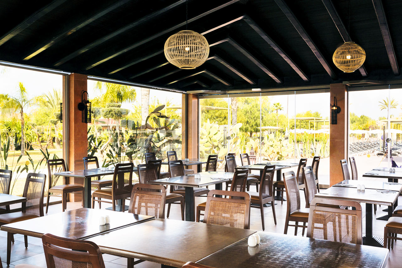 Restaurang vid poolområdet
