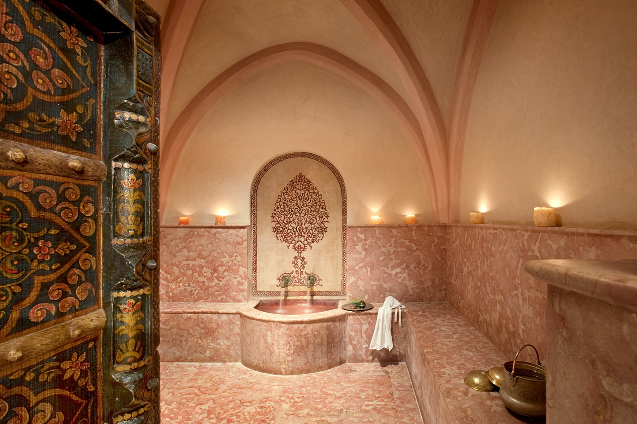Gör ett besök i hotellets eget hamam