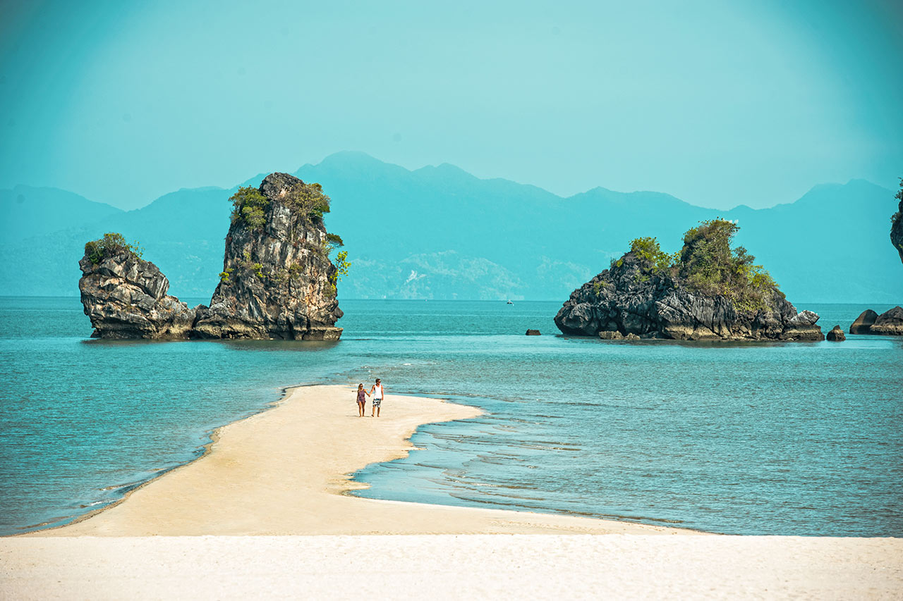 Sandstranden i Tanjung Rhu
